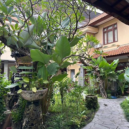 Villa Bunga Hotel Семиньяк Экстерьер фото